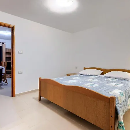 Apartman Vesela-4 By Interhome *
